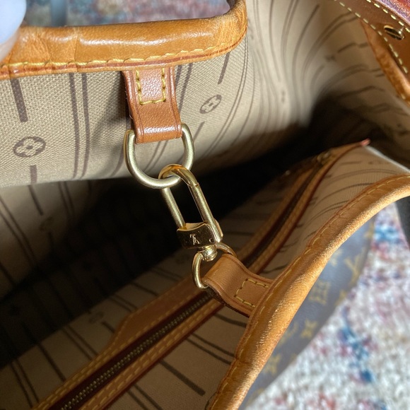 Louis Vuitton Monogram Delightful PM - Picture 8 of 16